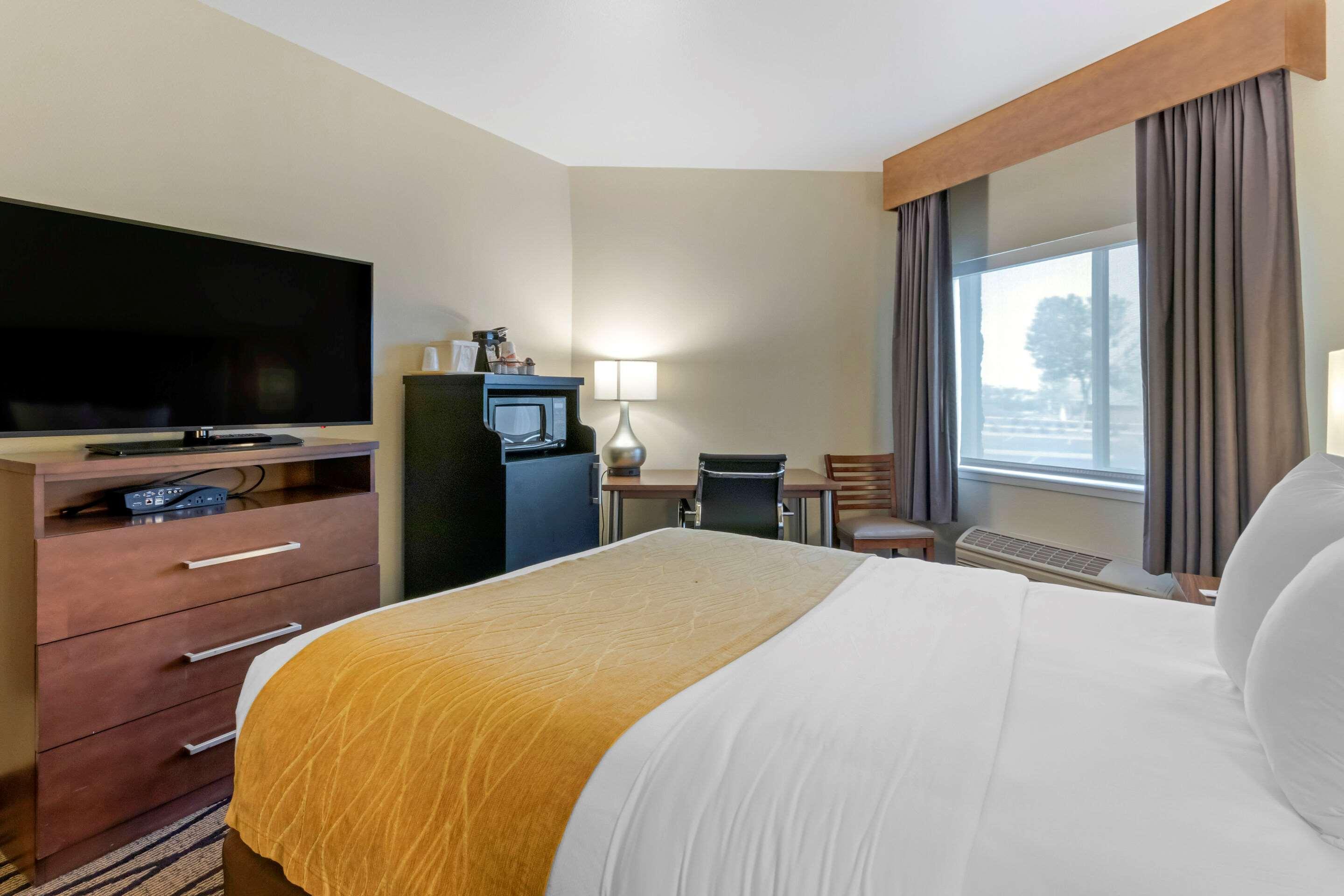 Comfort Inn & Suites Market - Airport Great Falls Exterior foto